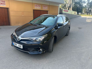 Toyota Auris foto 3