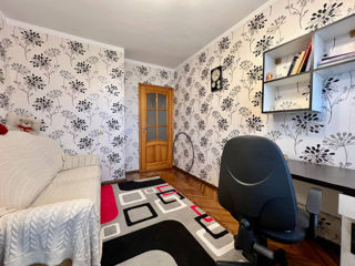 Apartament cu 3 camere, 77 m², Botanica, Chișinău foto 9