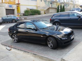 BMW 3 Series foto 8