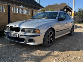 BMW 5 Series foto 5