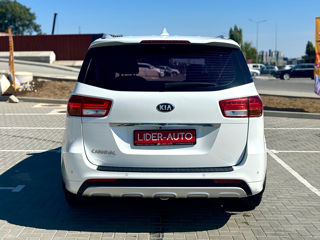 KIA Carnival foto 5