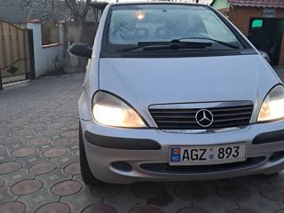 Mercedes A-Class foto 3