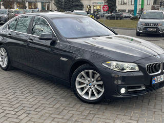 BMW 5 Series foto 3