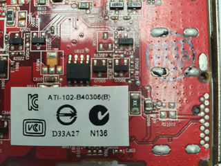 ATI radeon 2260 ATI-102-B40306(B) 256MB PCIe x16 Vid Card foto 3