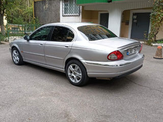 Jaguar X-Type foto 2