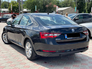 Skoda Superb foto 3