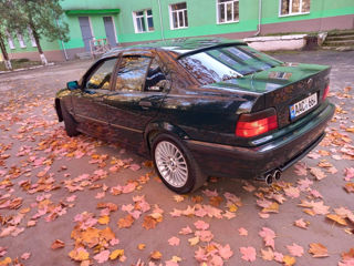 BMW 3 Series foto 6