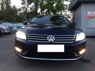 Volkswagen Passat foto 2