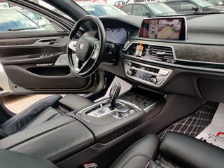 BMW 7 Series foto 6