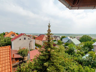 Casa în zona rezidențială, Codru. 540 m.p. + 7 ari. foto 9