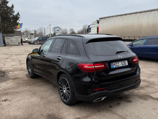 Mercedes GLC foto 7