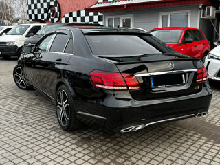 Mercedes E-Class foto 4