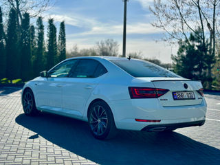 Skoda Superb foto 9