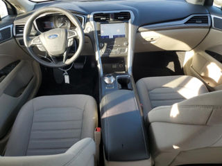 Ford Fusion foto 8