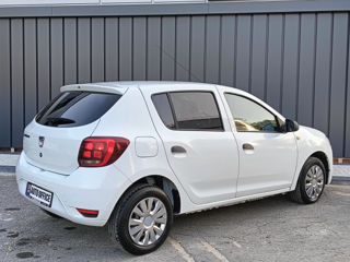 Dacia Sandero foto 4