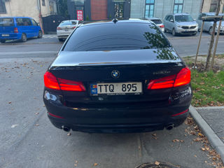 BMW 5 Series foto 4