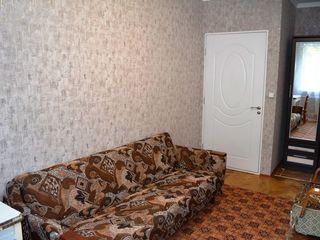 De vânzare apartament confortabil cu o suprafață de 60 mp, amplasat foarte reușit în sectorul Botani foto 3