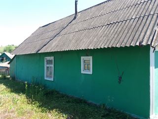 Se vinde urgent  casa in centru s.Puhoi r.Ialoveni foto 3