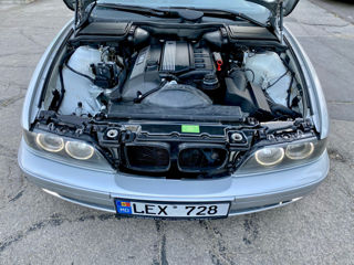 BMW 5 Series foto 16