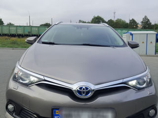 Toyota Auris foto 2