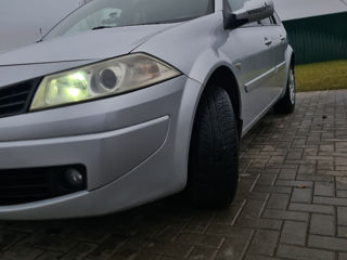 Renault Megane foto 2