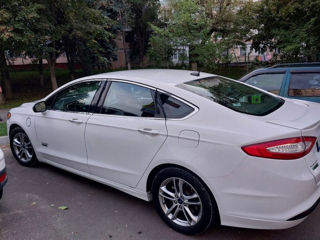 Ford Fusion foto 4