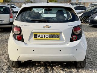 Chevrolet Aveo foto 9