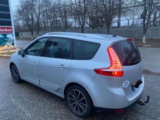 Renault Grand Scenic foto 8