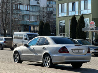 Mercedes E-Class foto 4