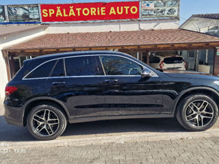 Mercedes GLC foto 5