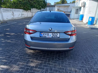 Skoda Superb foto 4