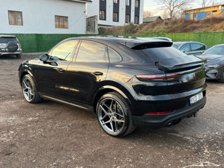 Porsche Cayenne Coupe foto 4