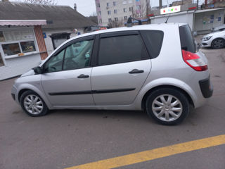 Renault Scenic foto 2