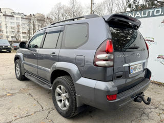 Toyota Land Cruiser Prado foto 5