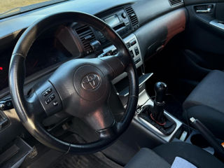 Toyota Corolla foto 8