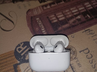 Vând copie airpods 3 pro foto 2