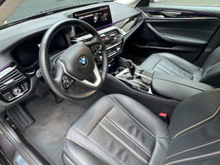 BMW 5 Series foto 8