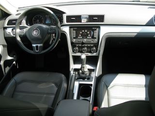 Volkswagen Passat foto 5