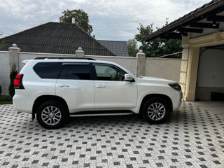 Toyota Land Cruiser Prado foto 8