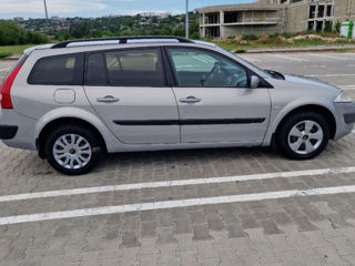 Renault Megane foto 2