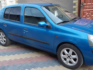 Renault Thalia foto 1