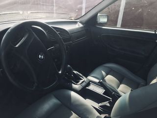 BMW 3 Series foto 7