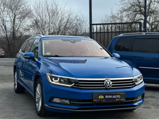 Volkswagen Passat foto 3