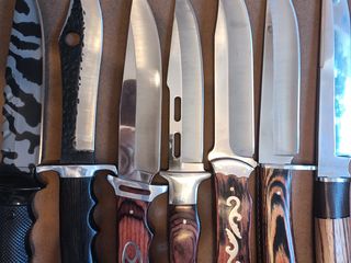 Ножи и топоры разные