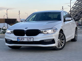 BMW 5 Series foto 3