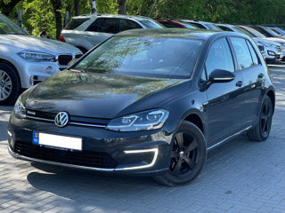 Volkswagen Golf foto 1