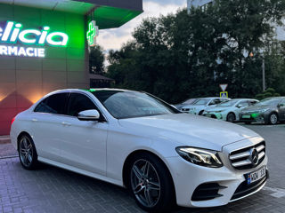 Mercedes E-Class foto 2