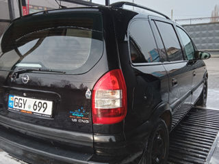 Opel Zafira foto 7