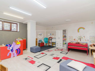 Vânzare, oficiu, Centru, str. București, 160 m.p., 320000€ foto 1