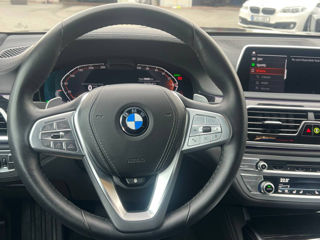 BMW 7 Series foto 12